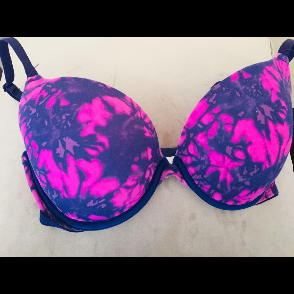 Victoria Secrets Bra